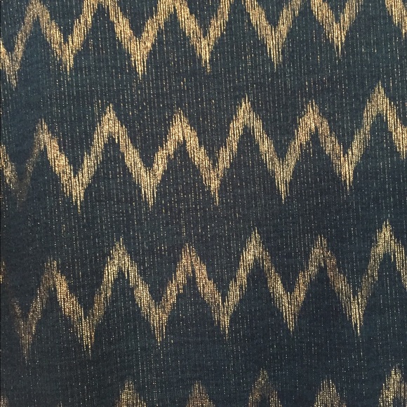 Medium Body Central Blouse. Greenish Teal/Gold - Picture 6 of 8